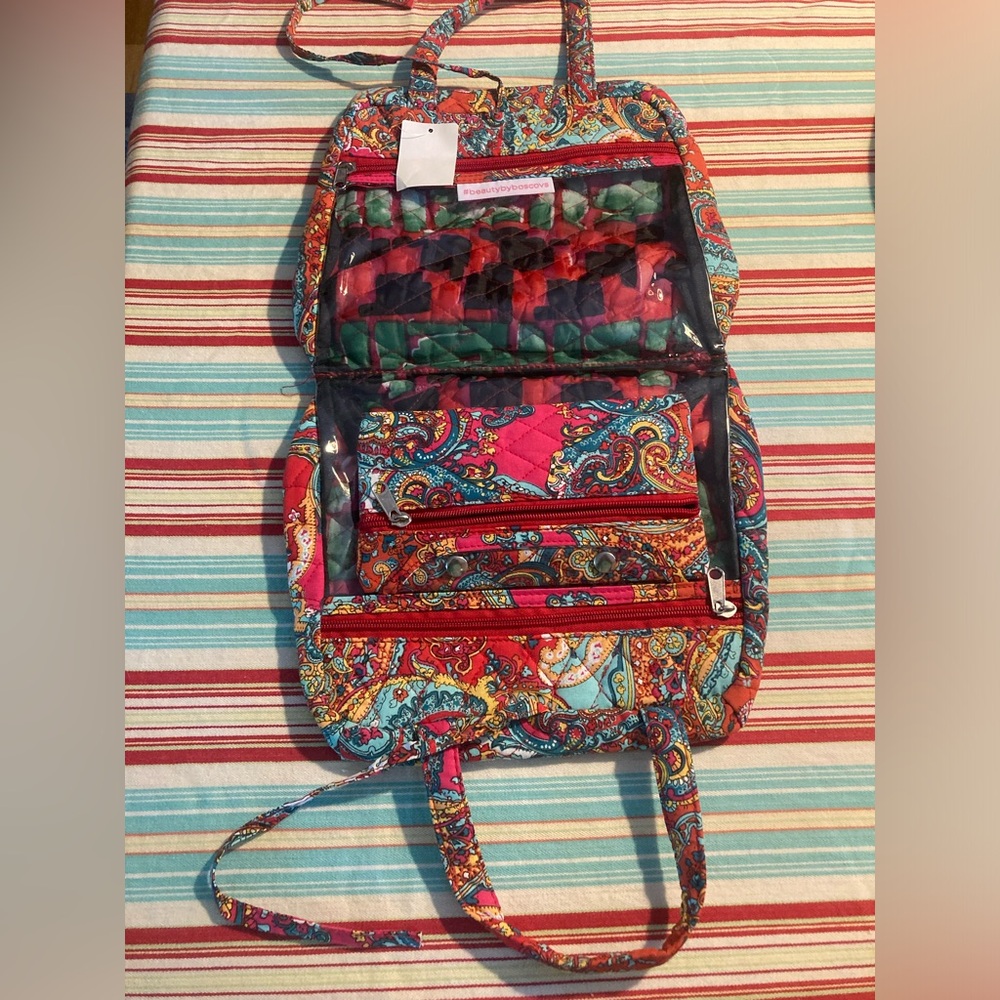 NWT cosmetics bag Beauty by Boscovs.